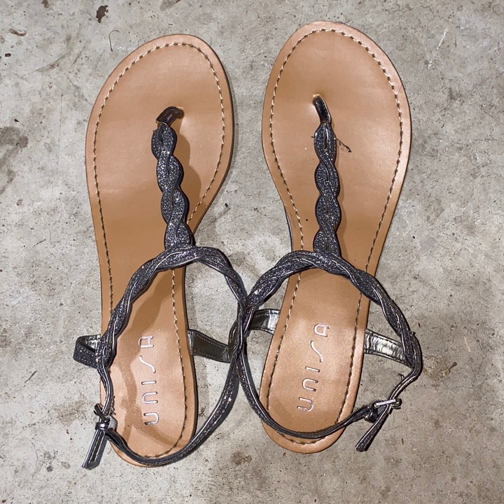 Unisa Lenni Glitter T-Strap Sandals - Silver